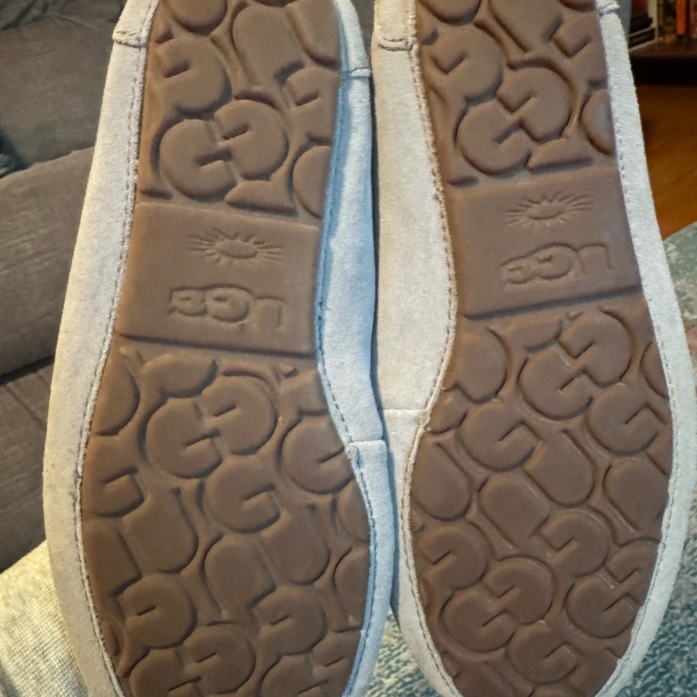 UGG Cream and Gray Slippers - Picture 3 of 3